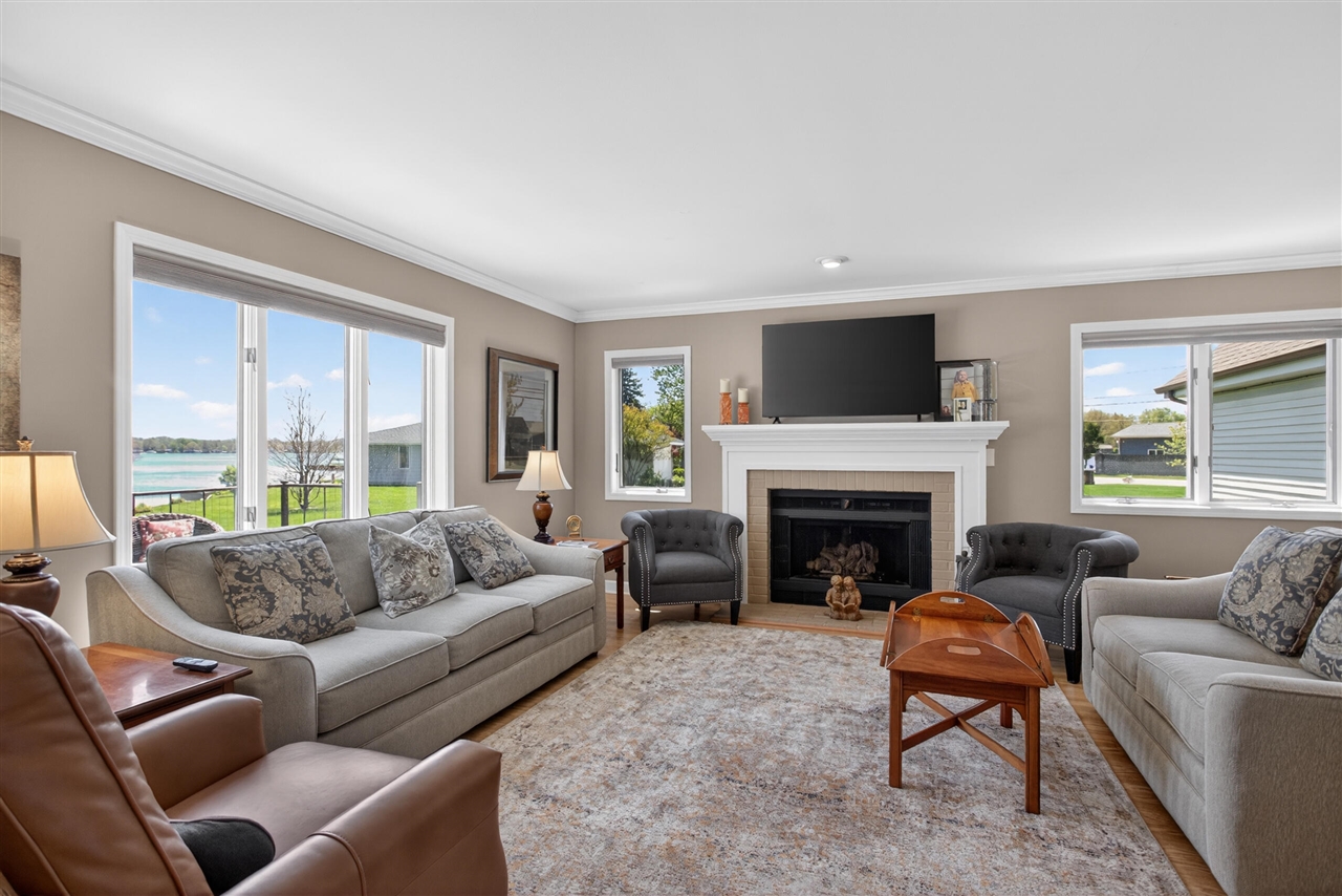 5745 Browns Lake Road, Jackson, MI, 49203-5606