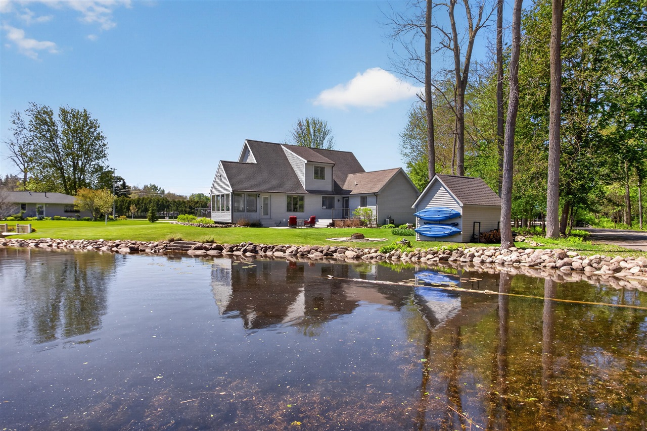 5745 Browns Lake Road, Jackson, MI, 49203-5606