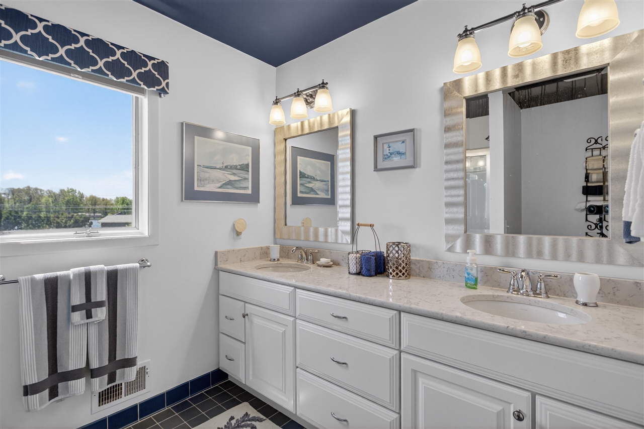 5745 Browns Lake Road, Jackson, MI, 49203-5606