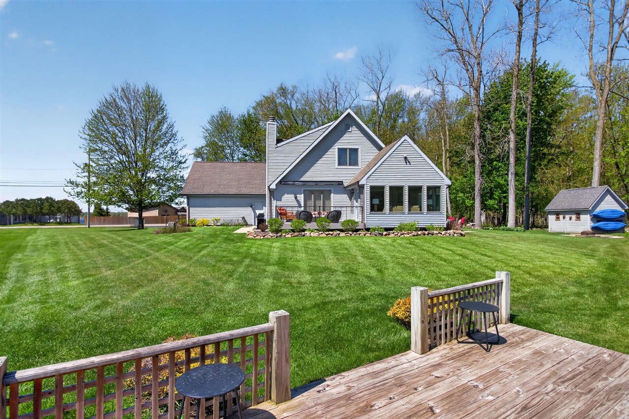 5745 Browns Lake Road, Jackson, MI, 49203-5606