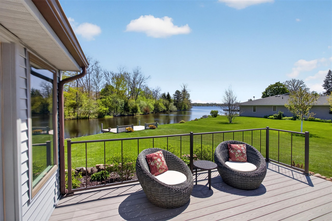 5745 Browns Lake Road, Jackson, MI, 49203-5606