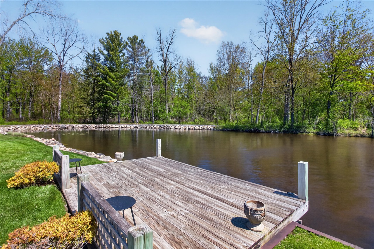 5745 Browns Lake Road, Jackson, MI, 49203-5606
