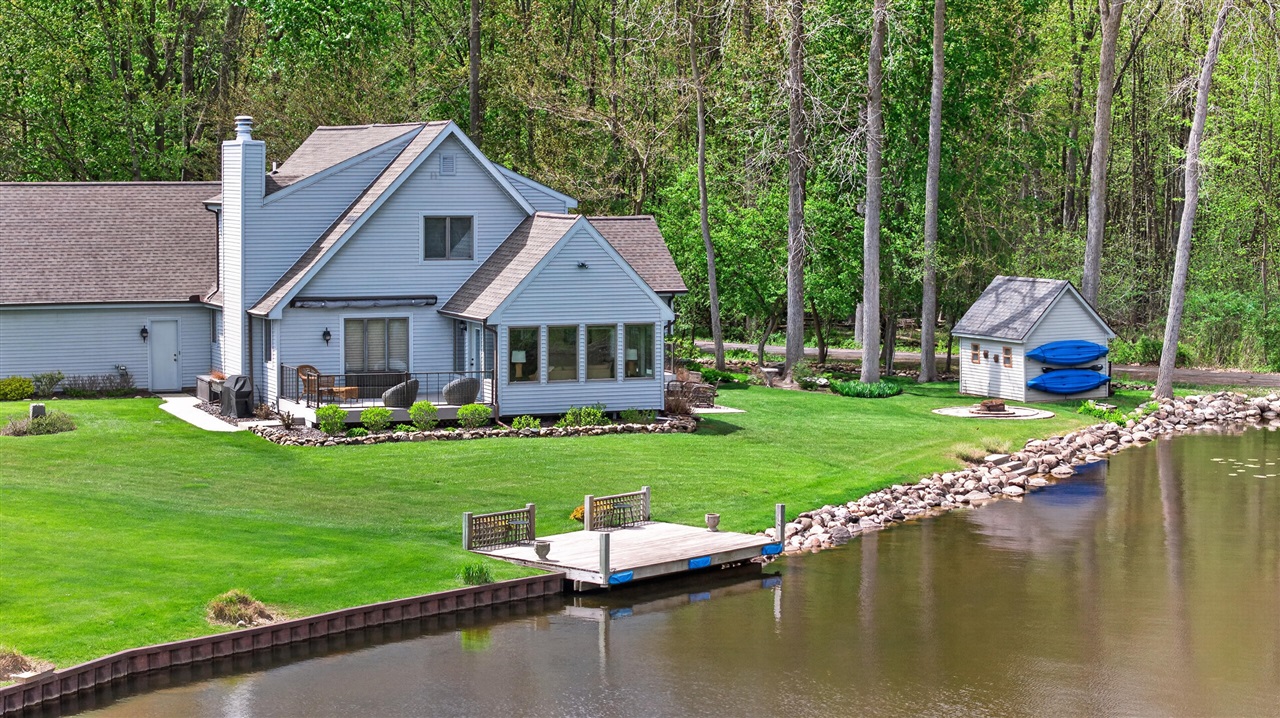 5745 Browns Lake Road, Jackson, MI, 49203-5606