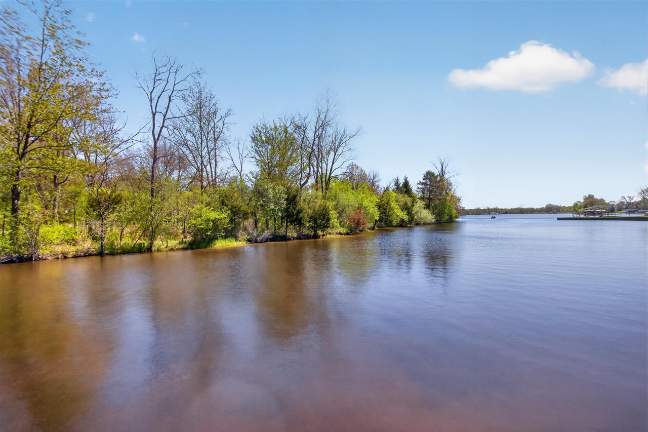 5745 Browns Lake Road, Jackson, MI, 49203-5606