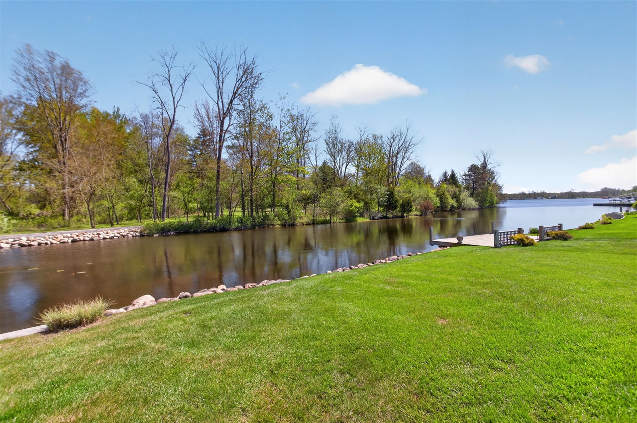 5745 Browns Lake Road, Jackson, MI, 49203-5606