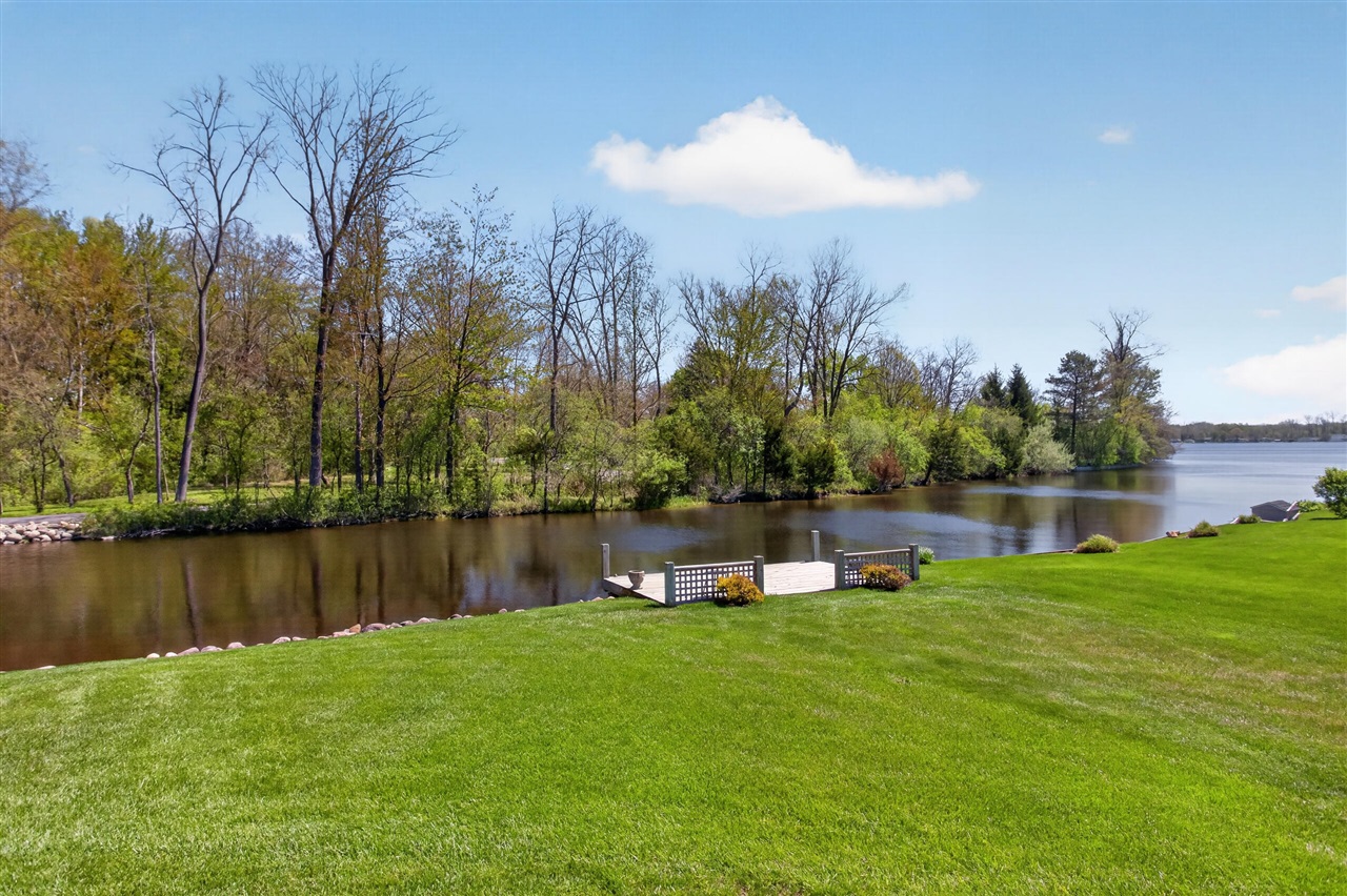 5745 Browns Lake Road, Jackson, MI, 49203-5606
