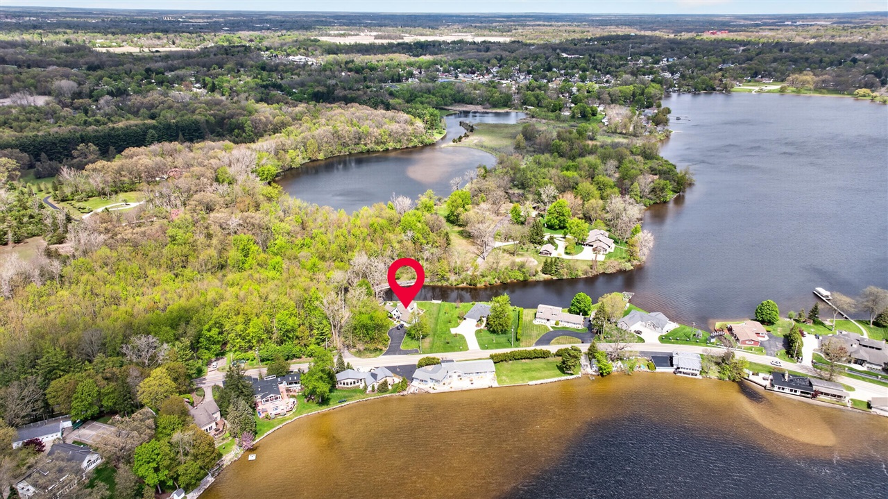 5745 Browns Lake Road, Jackson, MI, 49203-5606