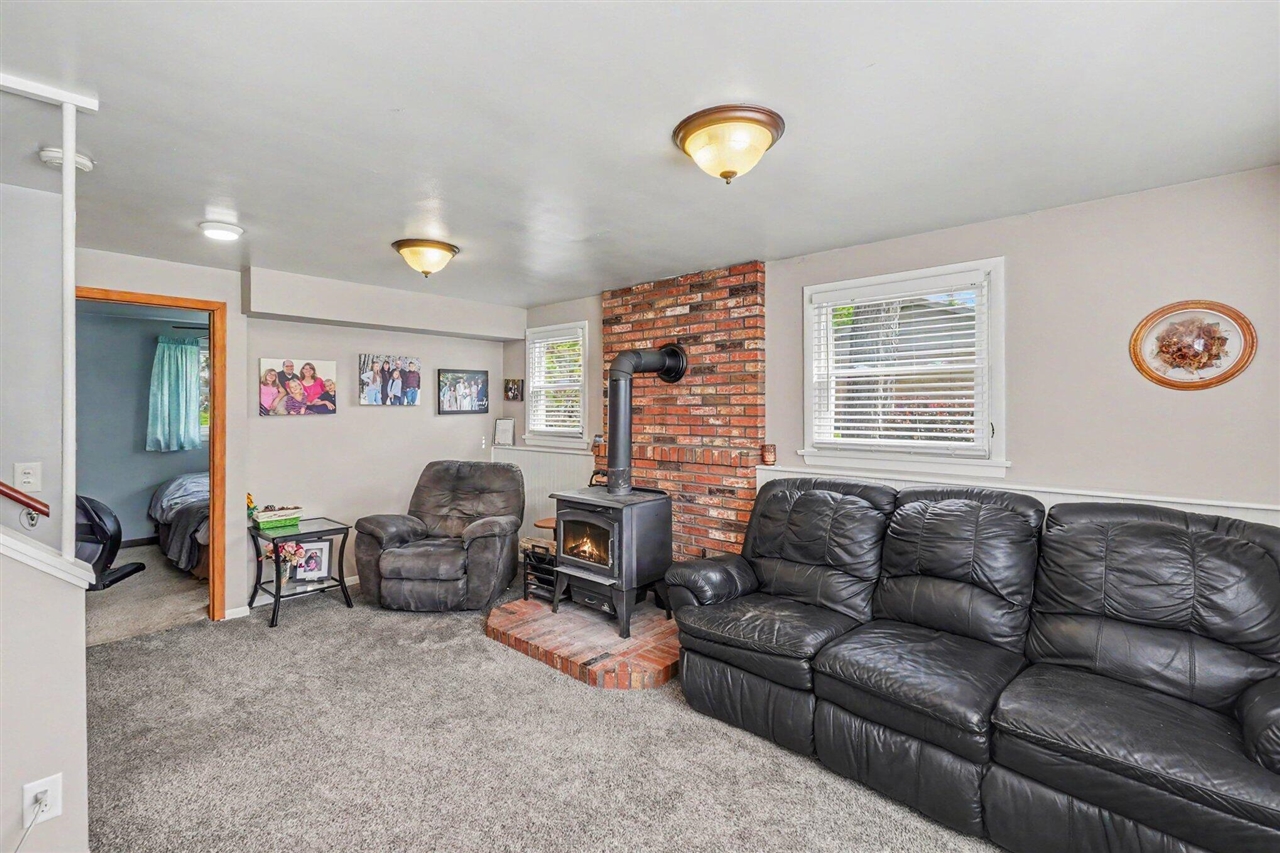 408 Cherokee Drive, Fremont, MI, 49412-1720