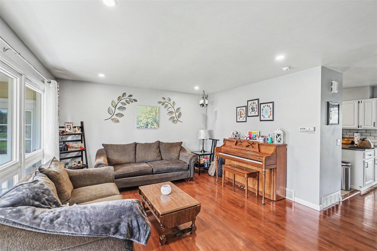 408 Cherokee Drive, Fremont, MI, 49412-1720