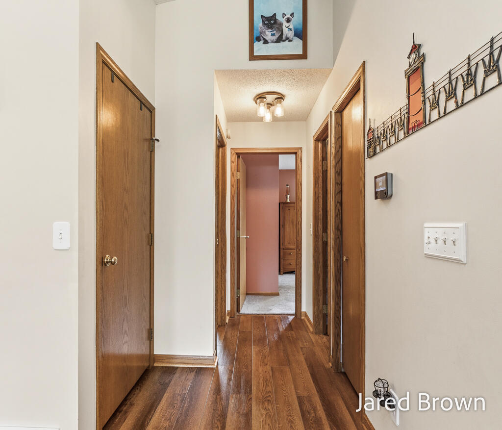 19159 Pine Grove Court, Spring Lake, MI, 49456-2332