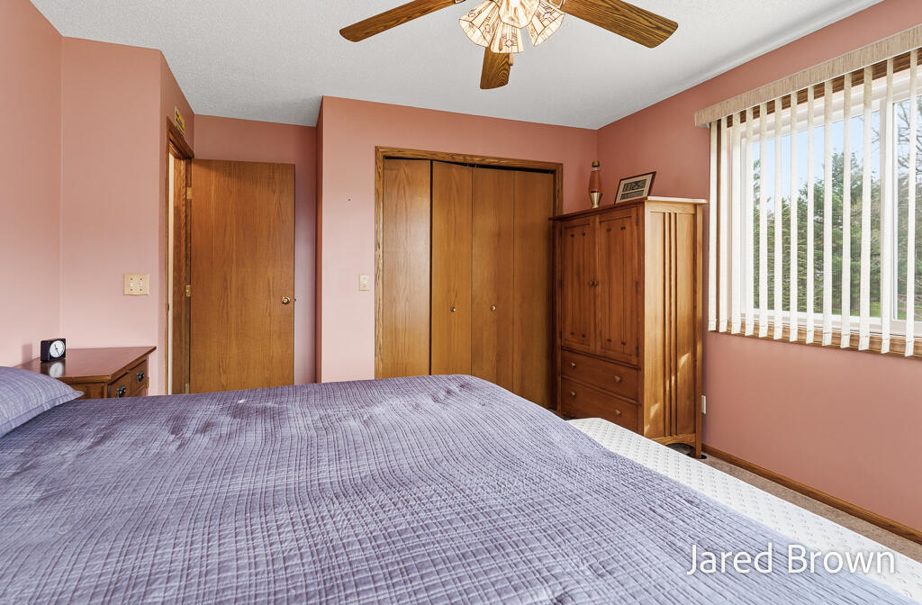 19159 Pine Grove Court, Spring Lake, MI, 49456-2332