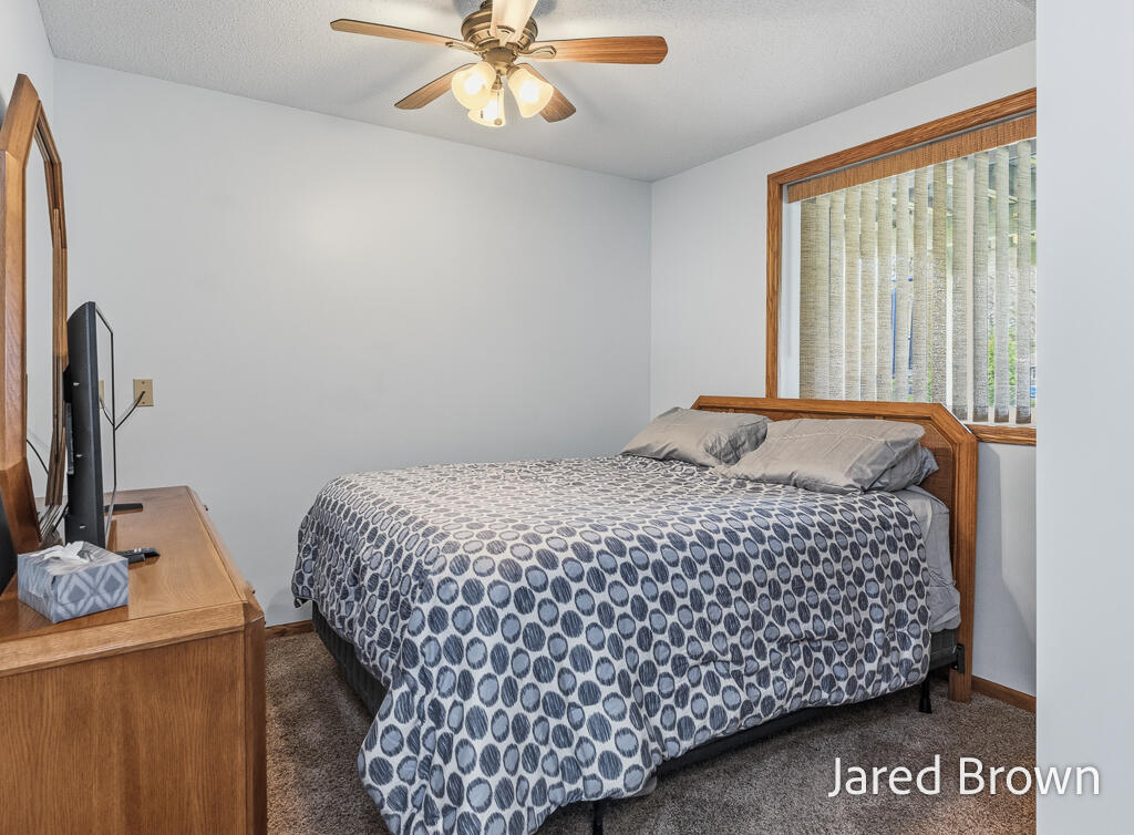 19159 Pine Grove Court, Spring Lake, MI, 49456-2332