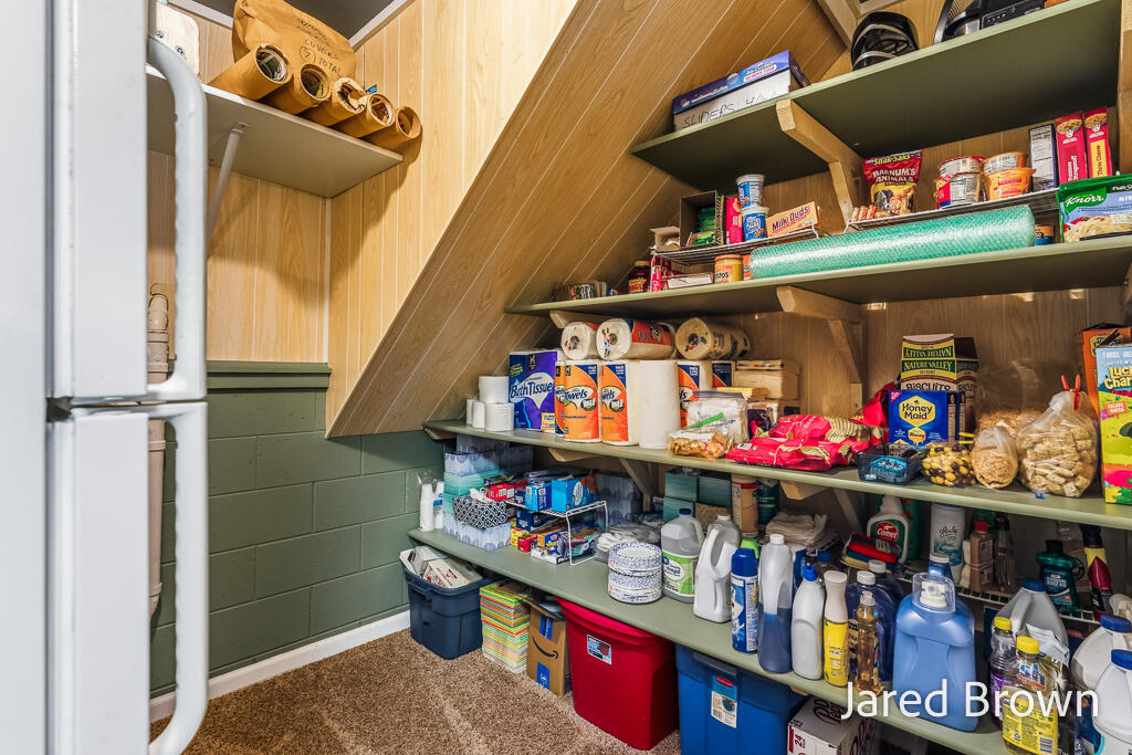 19159 Pine Grove Court, Spring Lake, MI, 49456-2332