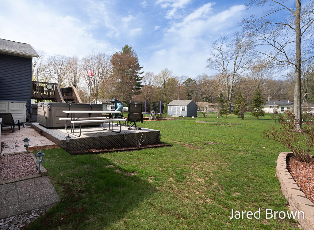 19159 Pine Grove Court, Spring Lake, MI, 49456-2332