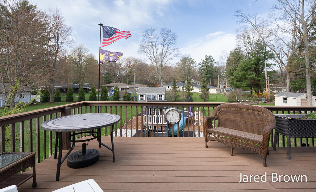 19159 Pine Grove Court, Spring Lake, MI, 49456-2332
