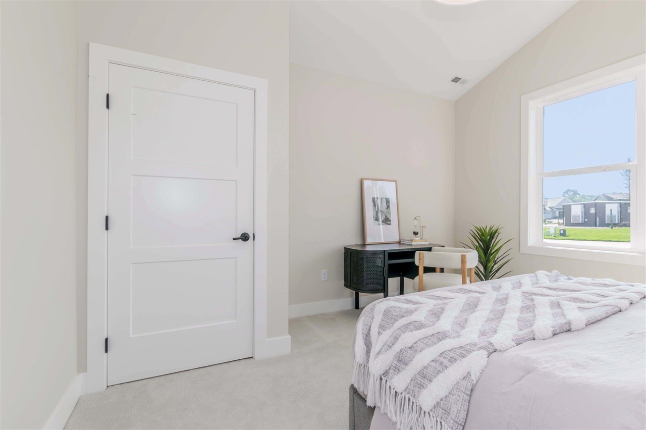 4708 Knapp Bluff Drive, Grand Rapids, MI, 49525