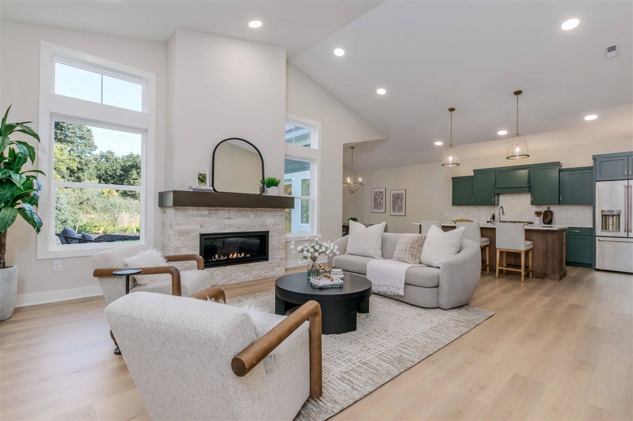 4708 Knapp Bluff Drive, Grand Rapids, MI, 49525