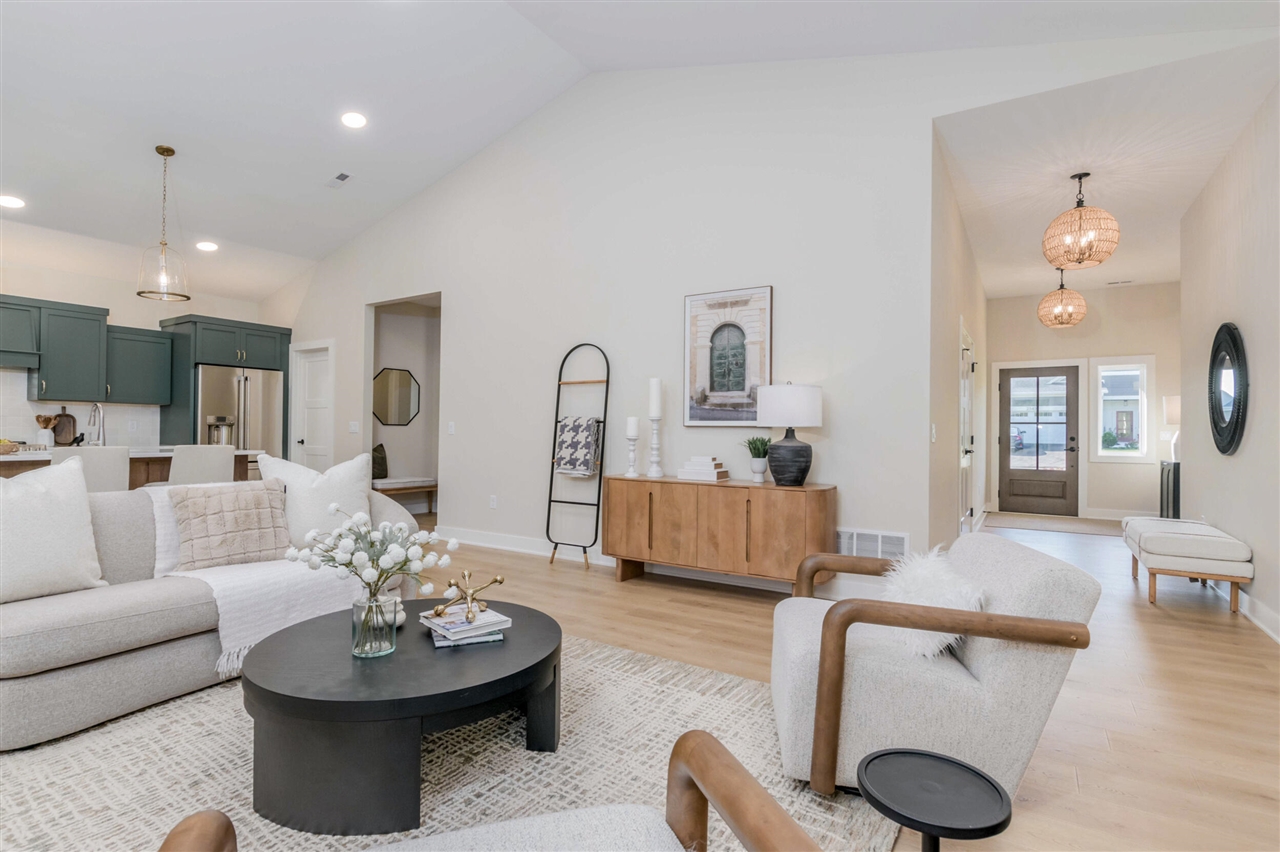 4708 Knapp Bluff Drive, Grand Rapids, MI, 49525