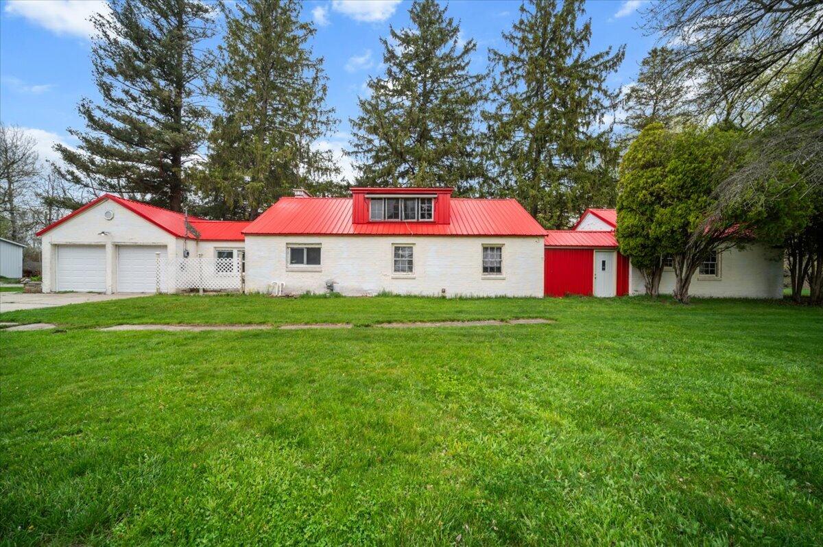 3rd image of 5599 Howard City Edmore Rd, Vestaburg, MI 48891 | MLS# 70530014