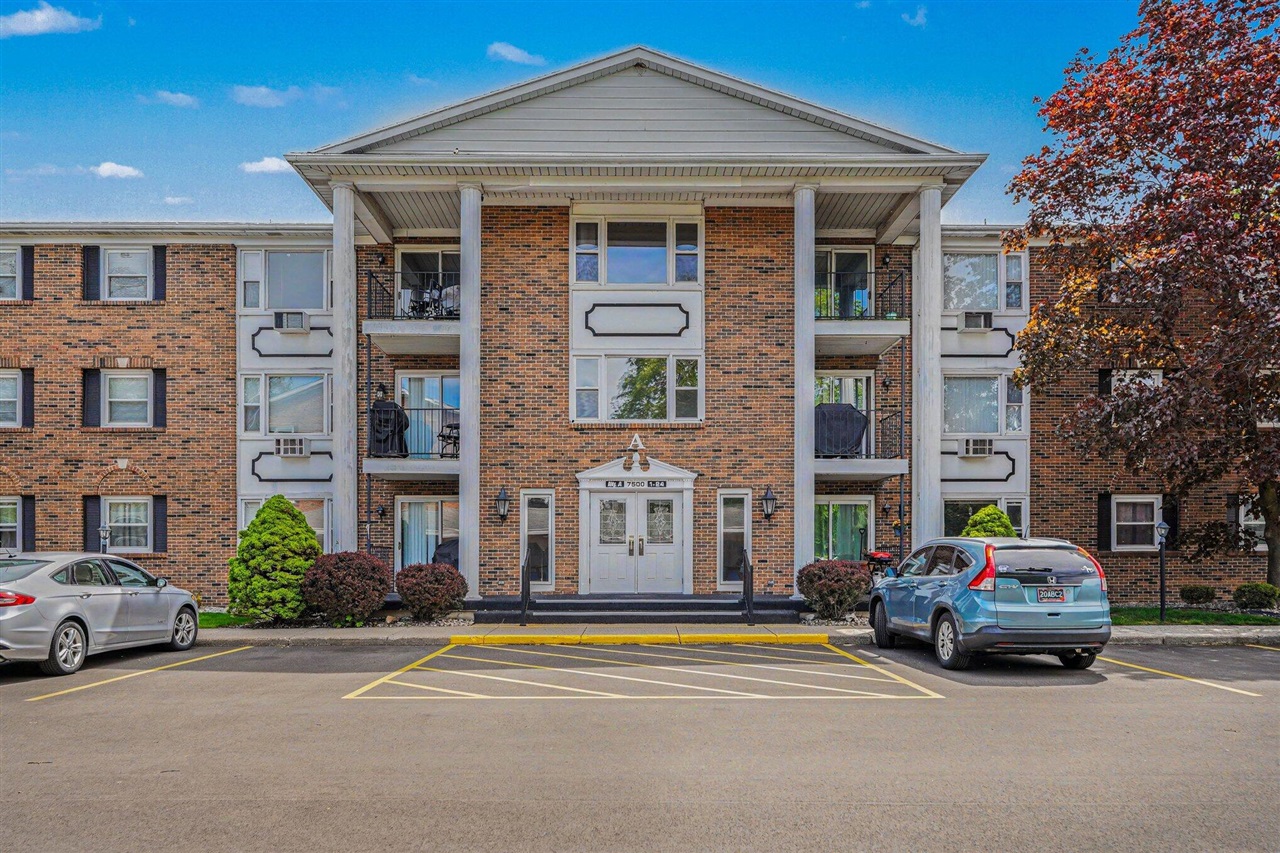 7500 Boulder Bluff Drive UNIT&nbsp;9, Jenison, MI, 49428-8946