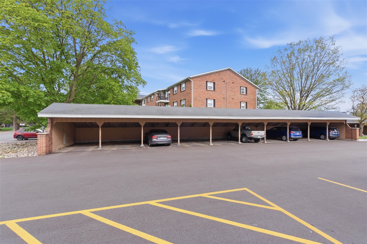 7500 Boulder Bluff Drive UNIT&nbsp;9, Jenison, MI, 49428-8946