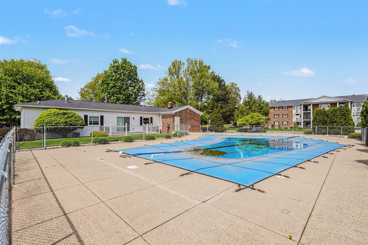 7500 Boulder Bluff Drive UNIT&nbsp;9, Jenison, MI, 49428-8946
