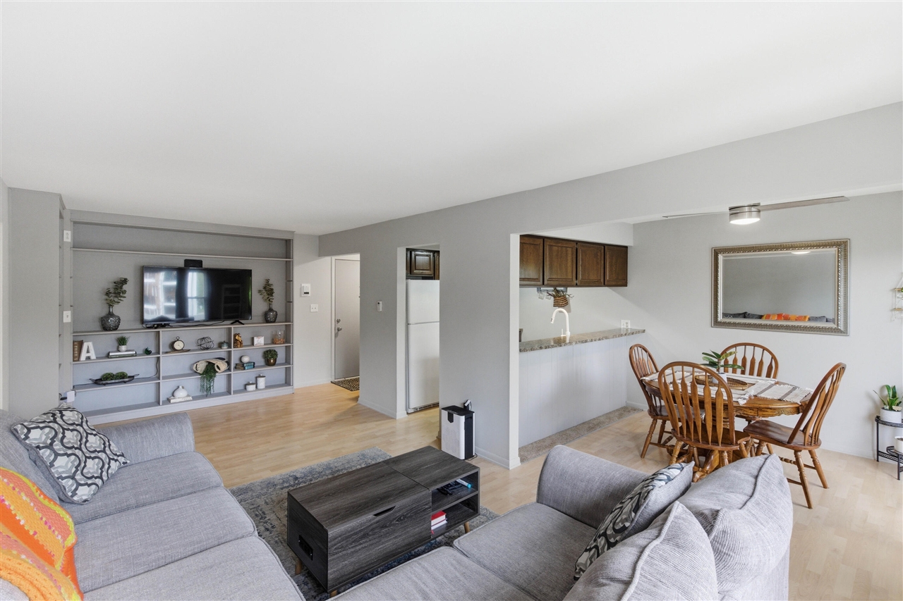 7500 Boulder Bluff Drive UNIT&nbsp;9, Jenison, MI, 49428-8946