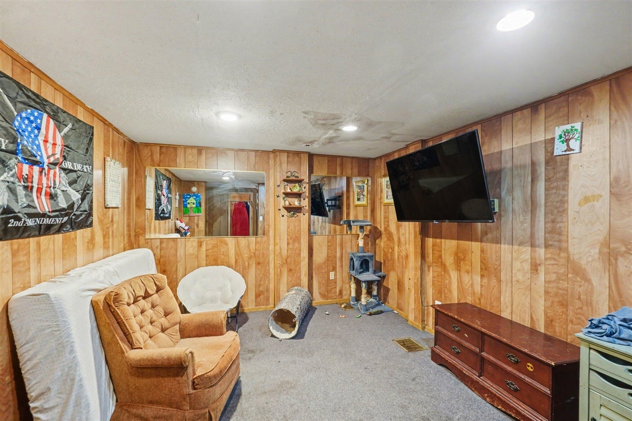 Street, Big Rapids, MI, 49307-1854