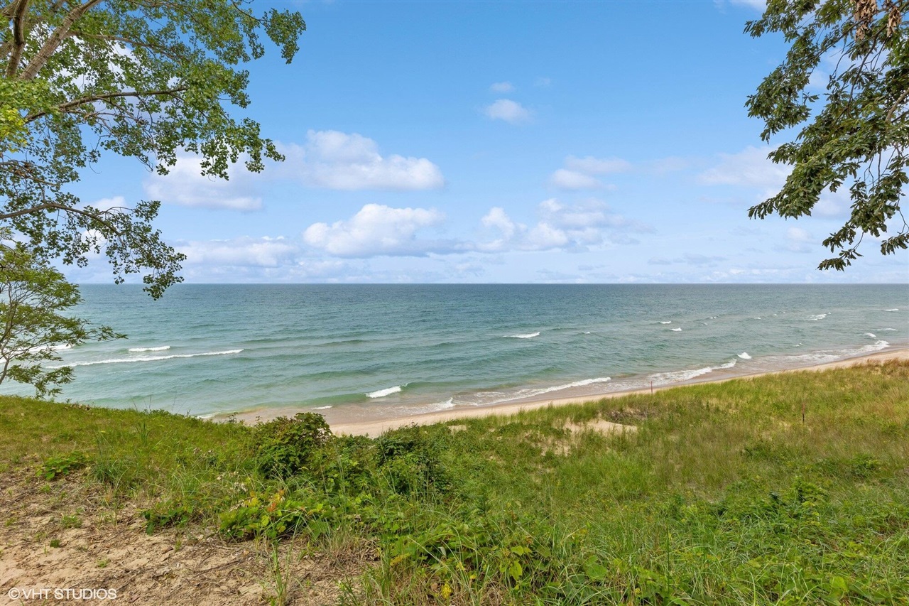 52 Lake Road, Bridgman, MI, 49106