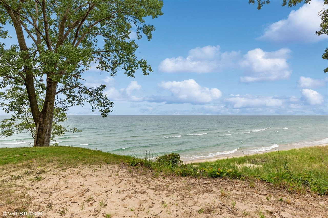 52 Lake Road, Bridgman, MI, 49106