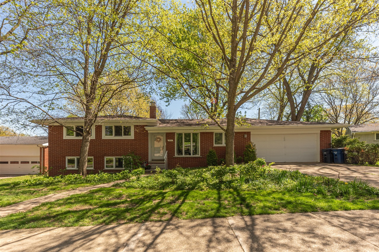 2229 Needham Road, Ann Arbor, MI, 48104-4907