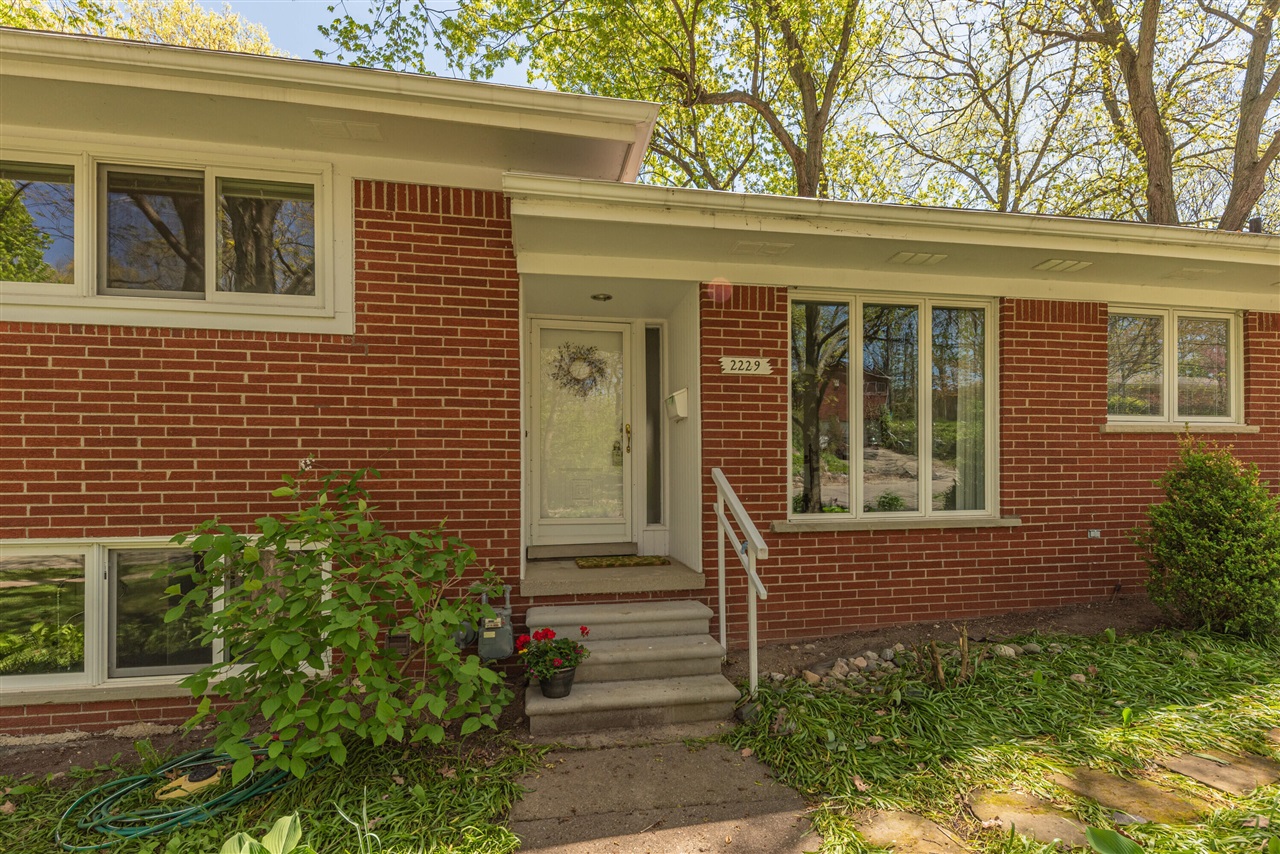 2229 Needham Road, Ann Arbor, MI, 48104-4907