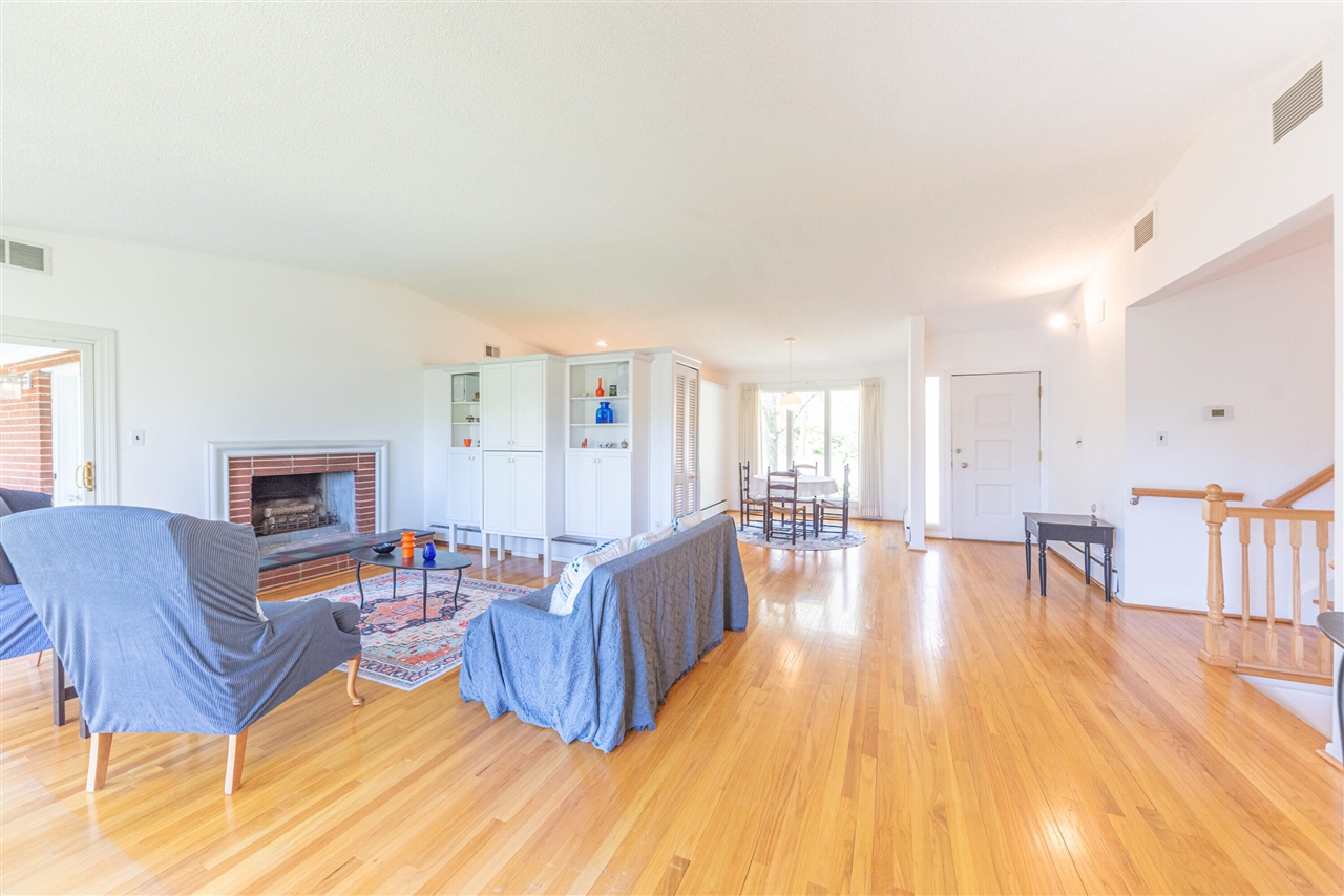 2229 Needham Road, Ann Arbor, MI, 48104-4907