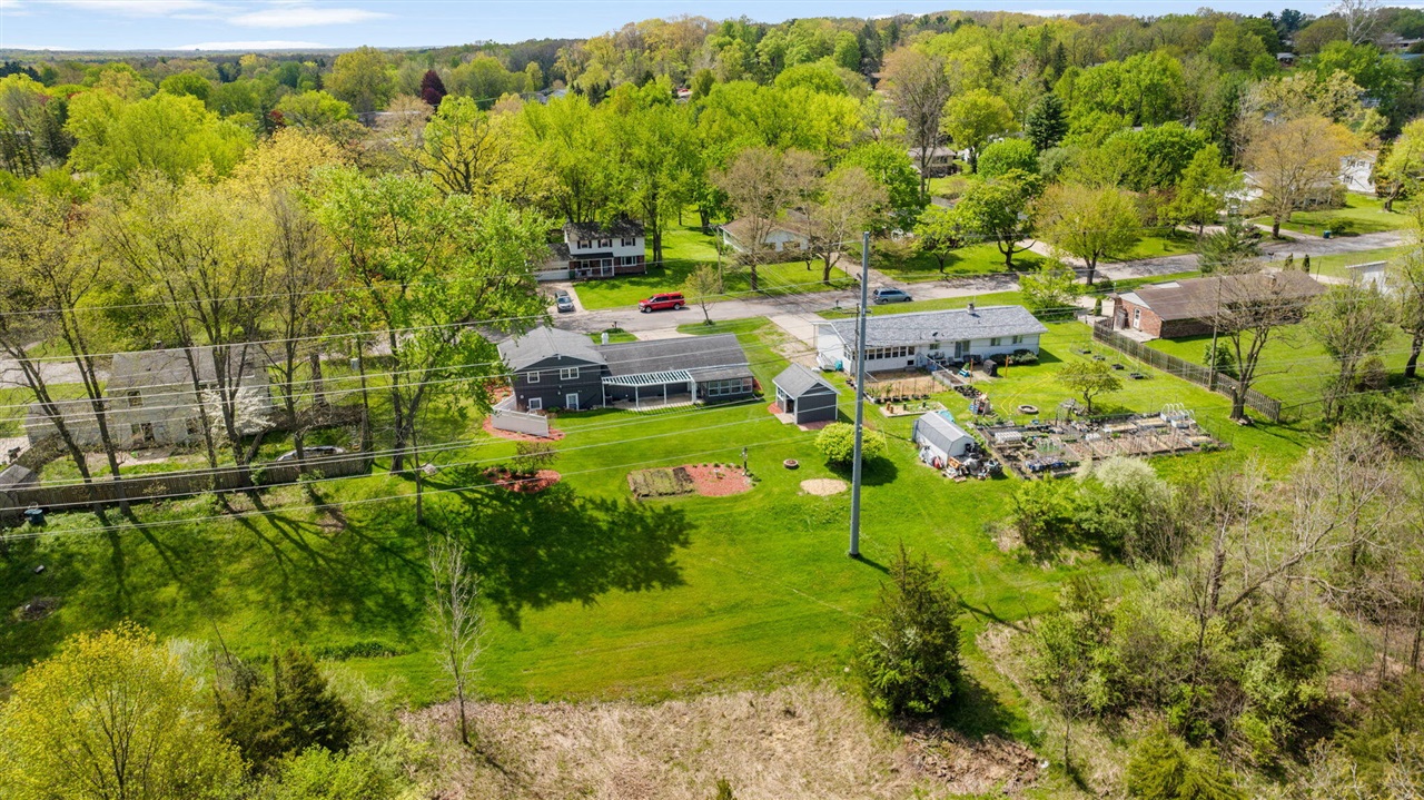 1409 Sioux Trail, Niles, MI, 49120-3135