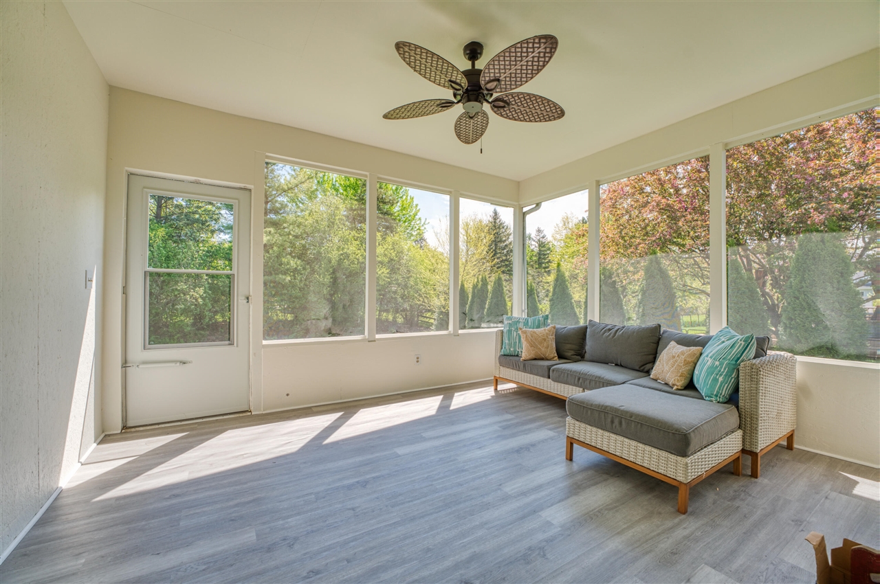 6727 Robison Lane, Saline, MI, 48176-9095