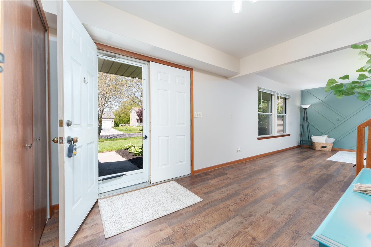 6727 Robison Lane, Saline, MI, 48176-9095