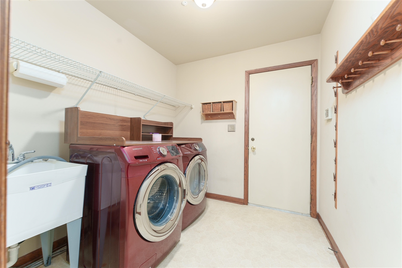 6727 Robison Lane, Saline, MI, 48176-9095