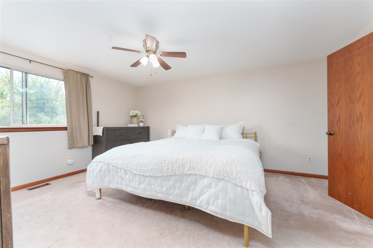 6727 Robison Lane, Saline, MI, 48176-9095