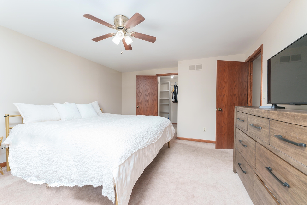 6727 Robison Lane, Saline, MI, 48176-9095