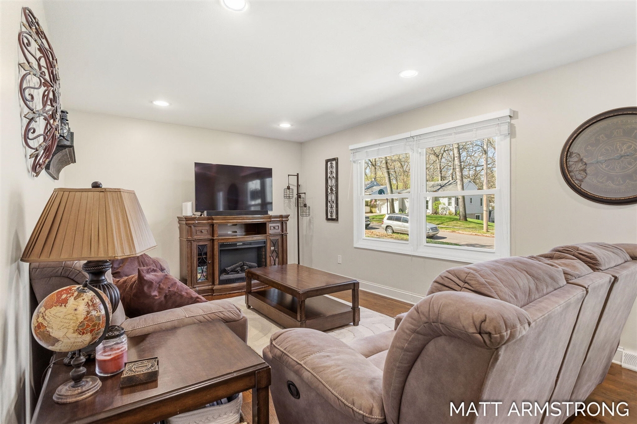 3726 Minnie Avenue, Wyoming, MI, 49519-3746