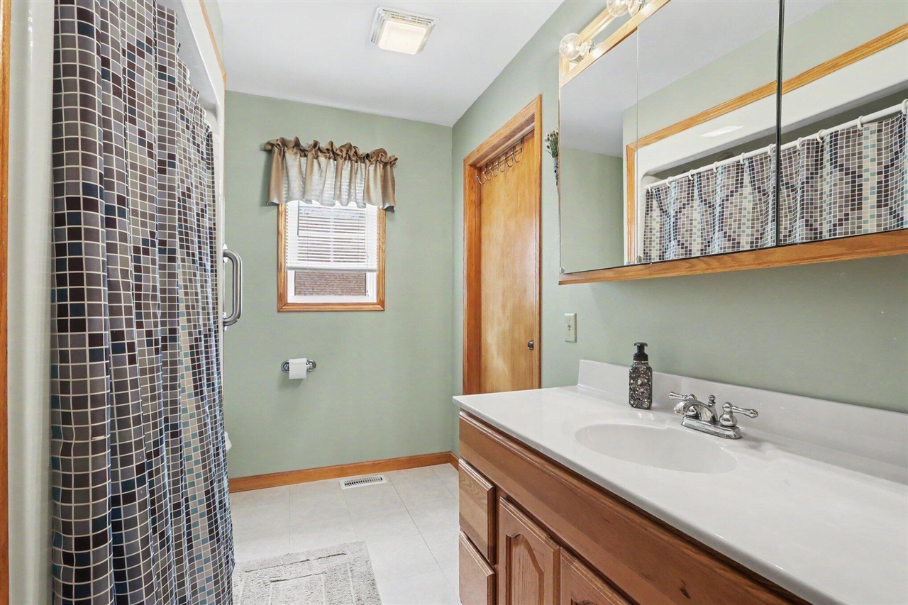 27161 2nd Avenue, Allegan, MI, 49010-9603