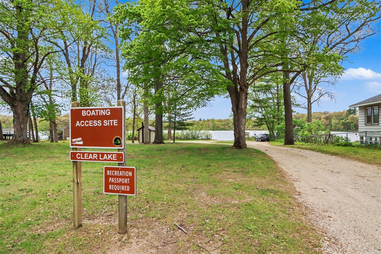 27161 2nd Avenue, Allegan, MI, 49010-9603