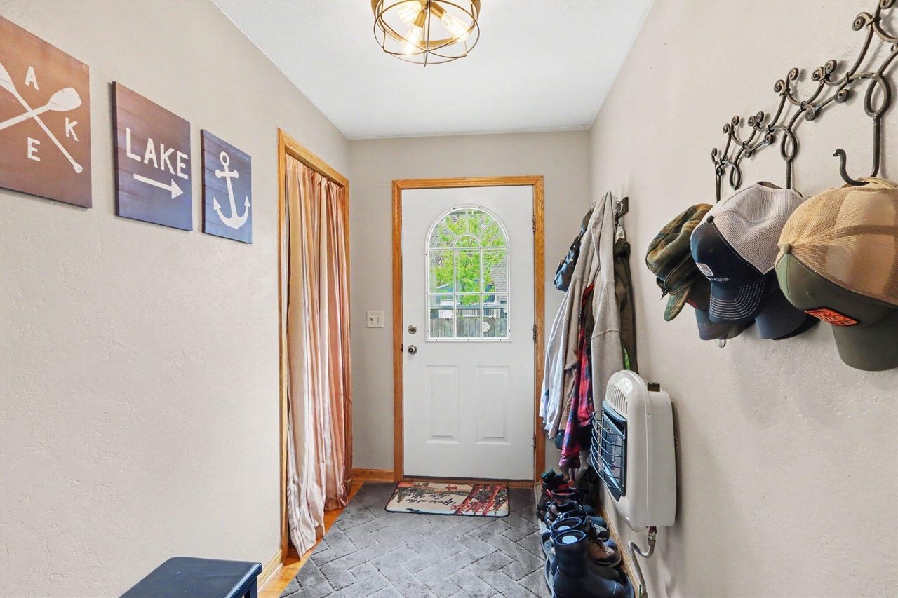 27161 2nd Avenue, Allegan, MI, 49010-9603