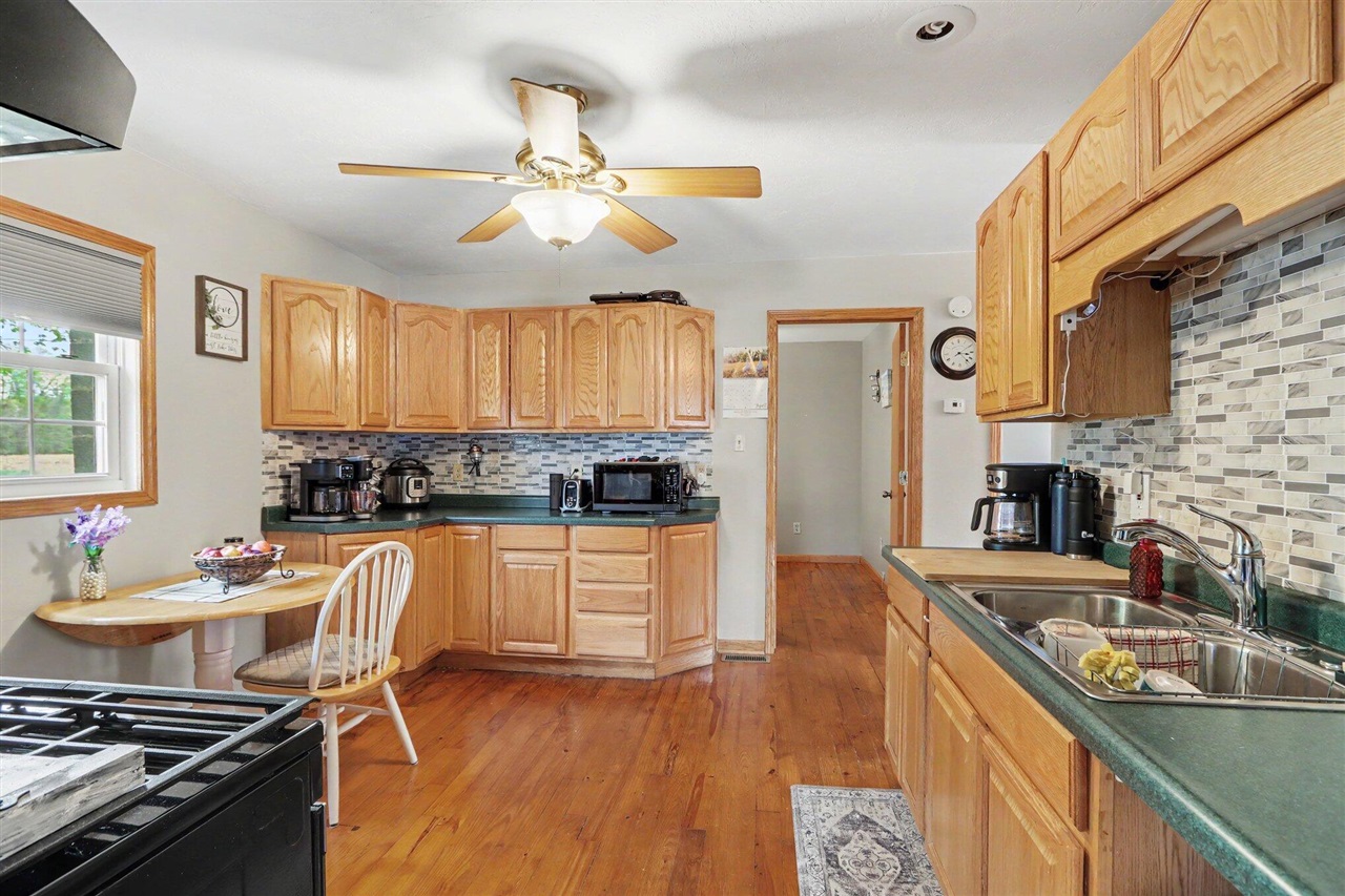 27161 2nd Avenue, Allegan, MI, 49010-9603