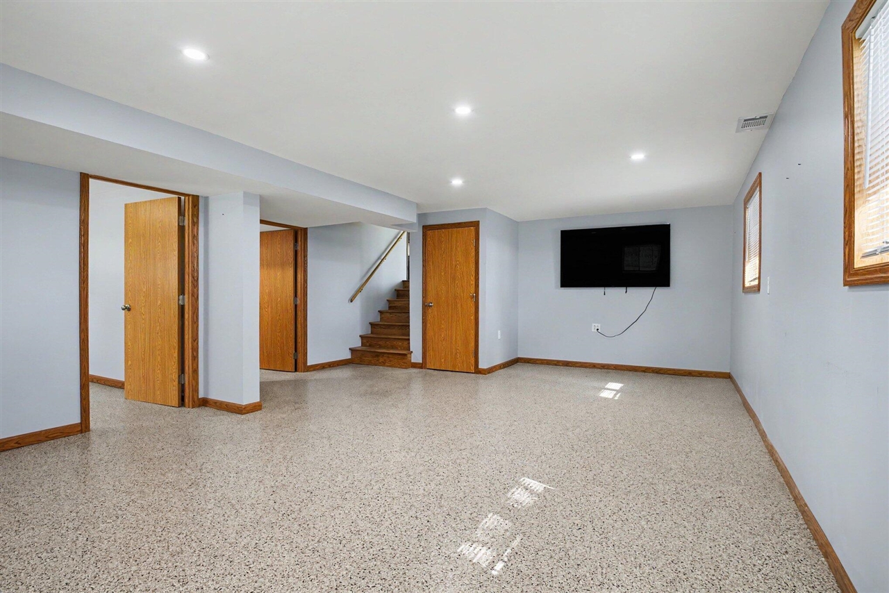 64874 Lutz Road, Constantine, MI, 49042-9741