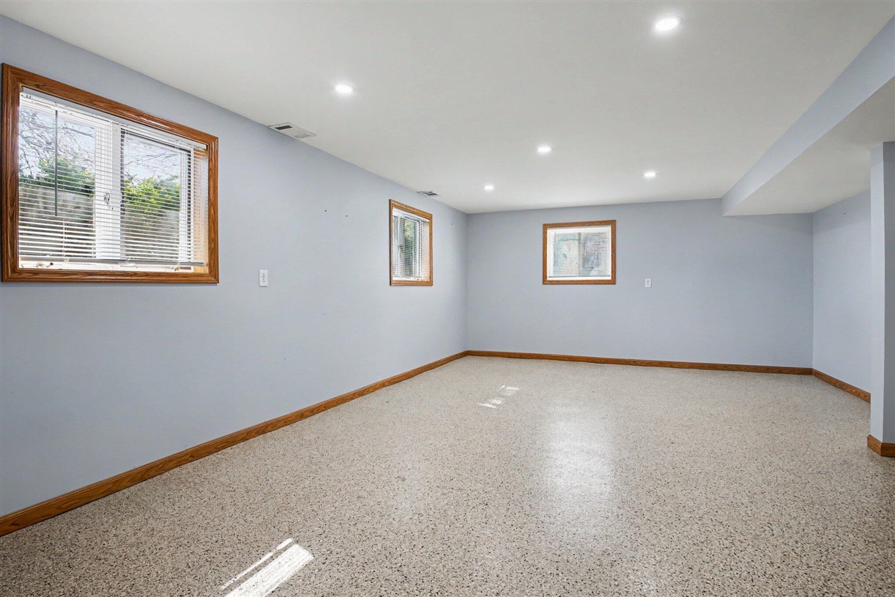 64874 Lutz Road, Constantine, MI, 49042-9741