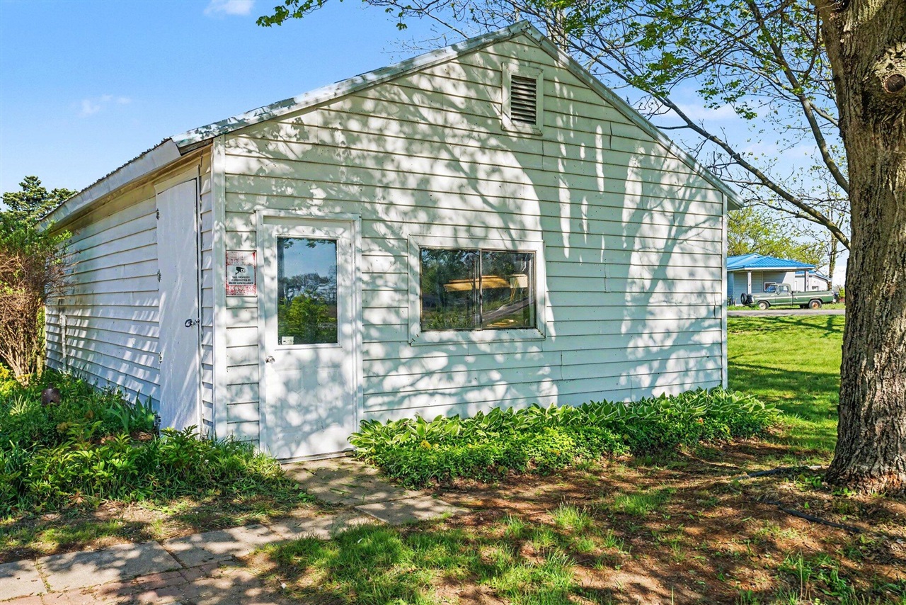 64874 Lutz Road, Constantine, MI, 49042-9741