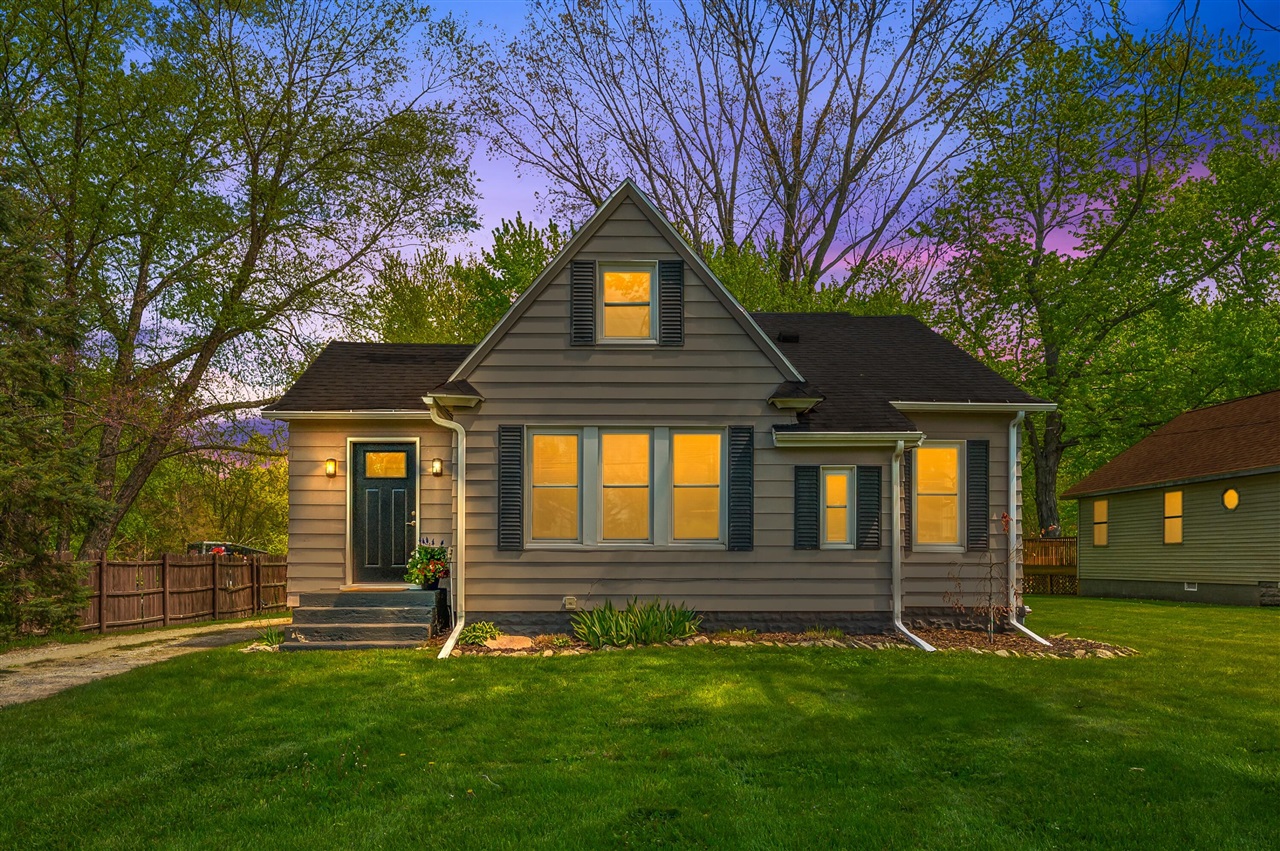 10497 California Road, Bridgman, MI, 49106