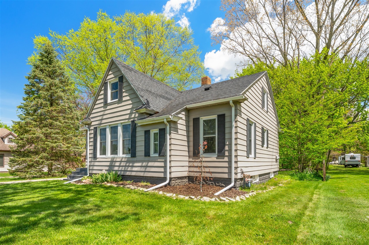 10497 California Road, Bridgman, MI, 49106