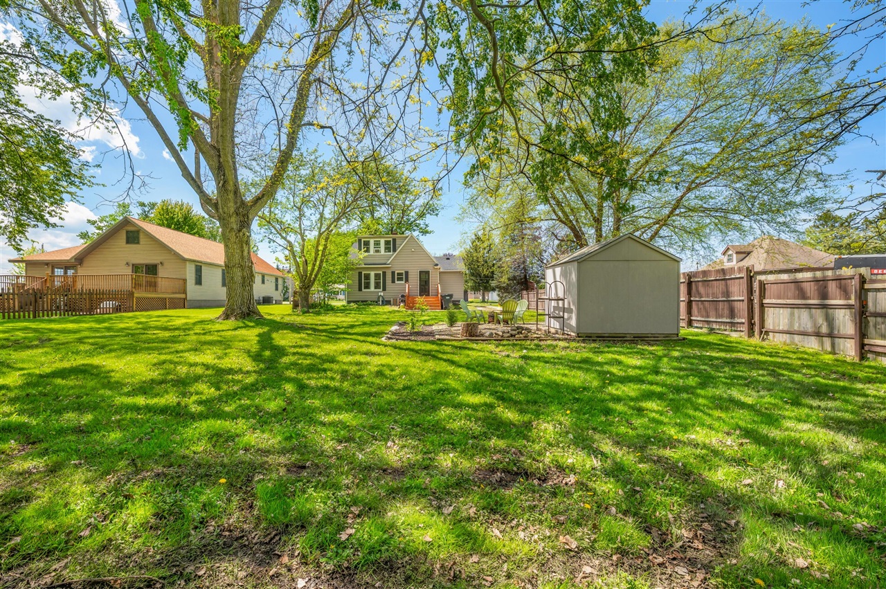 10497 California Road, Bridgman, MI, 49106